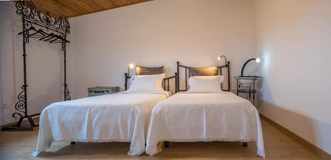 Casa Dos Castanheiros Hotell Vila Verde  Eksteriør bilde