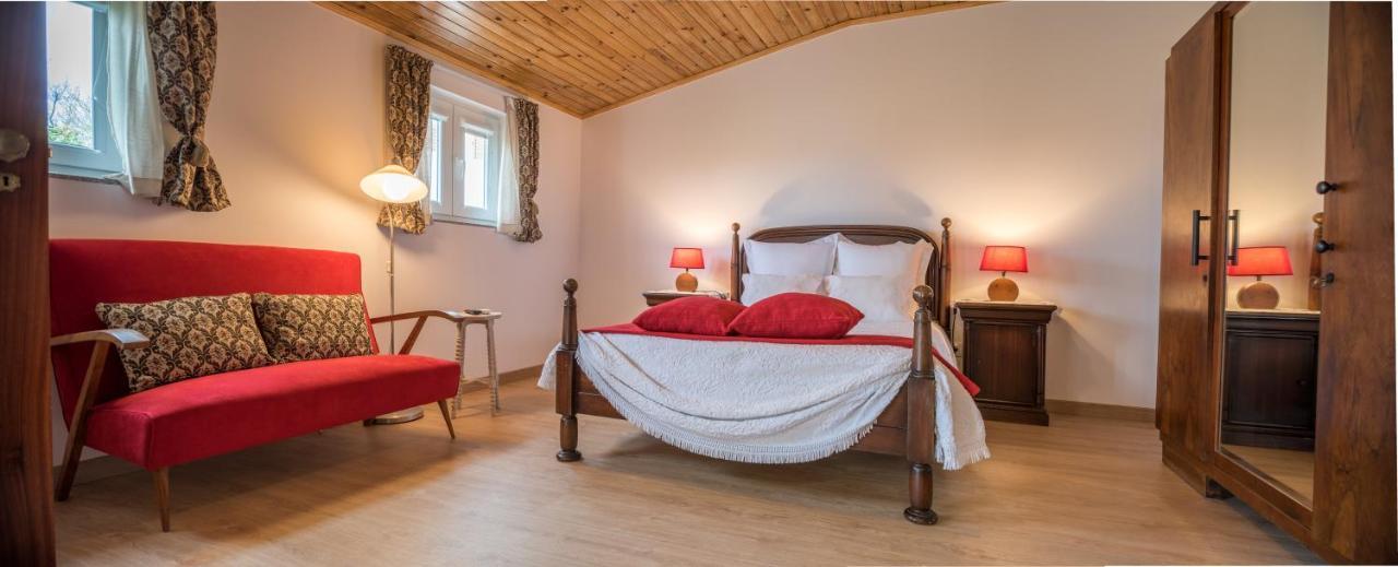 Casa Dos Castanheiros Hotell Vila Verde  Eksteriør bilde